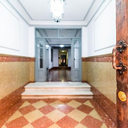 Wekey Homes San Miguel Con Patio, Centro Ciudad Гранада Экстерьер фото